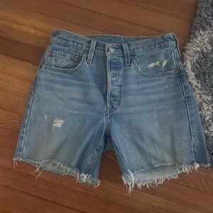 Levi’s High Rise Bermuda Short